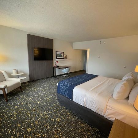 Saint Louis Airport Hotel Woodson Terrace Екстериор снимка