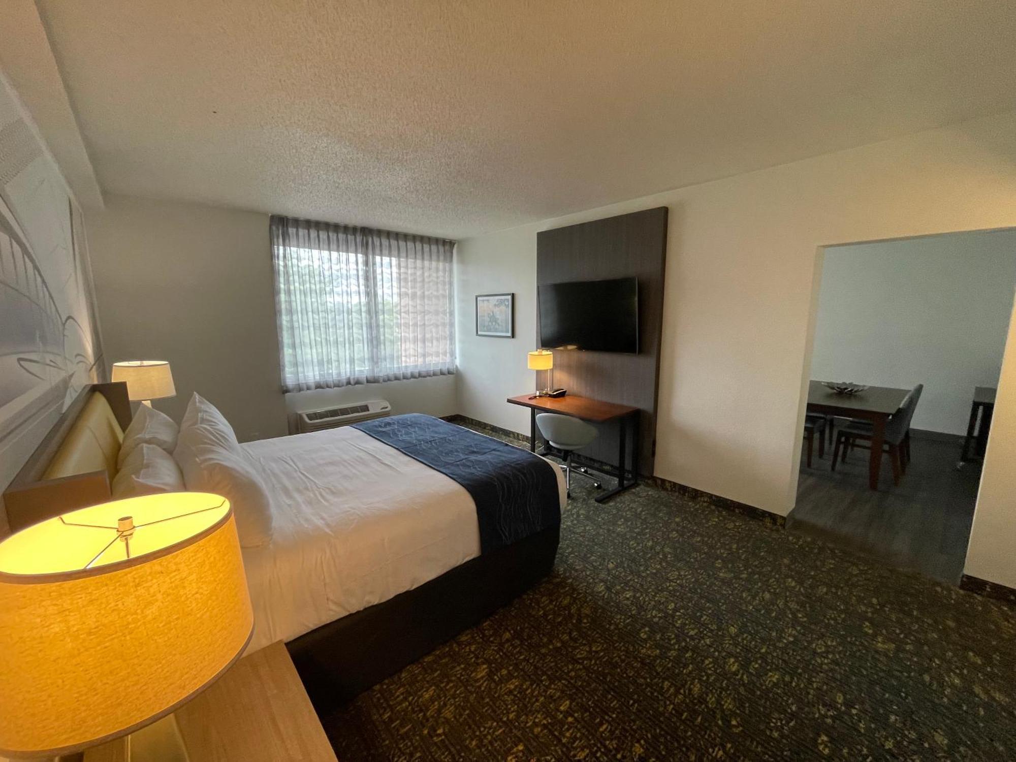 Saint Louis Airport Hotel Woodson Terrace Екстериор снимка
