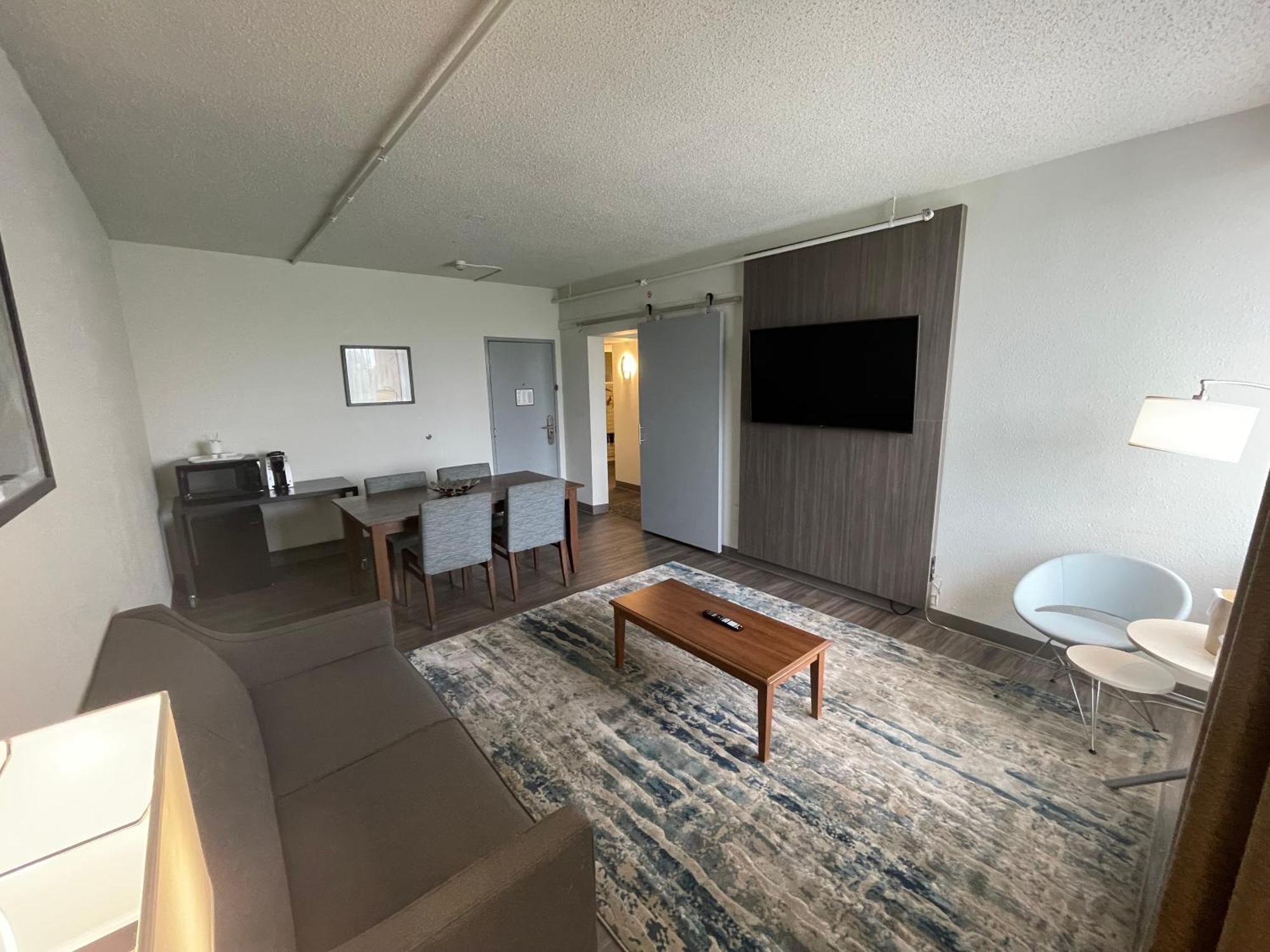 Saint Louis Airport Hotel Woodson Terrace Екстериор снимка