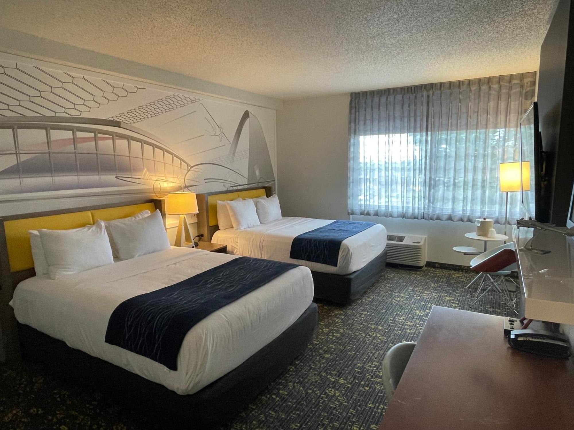 Saint Louis Airport Hotel Woodson Terrace Екстериор снимка