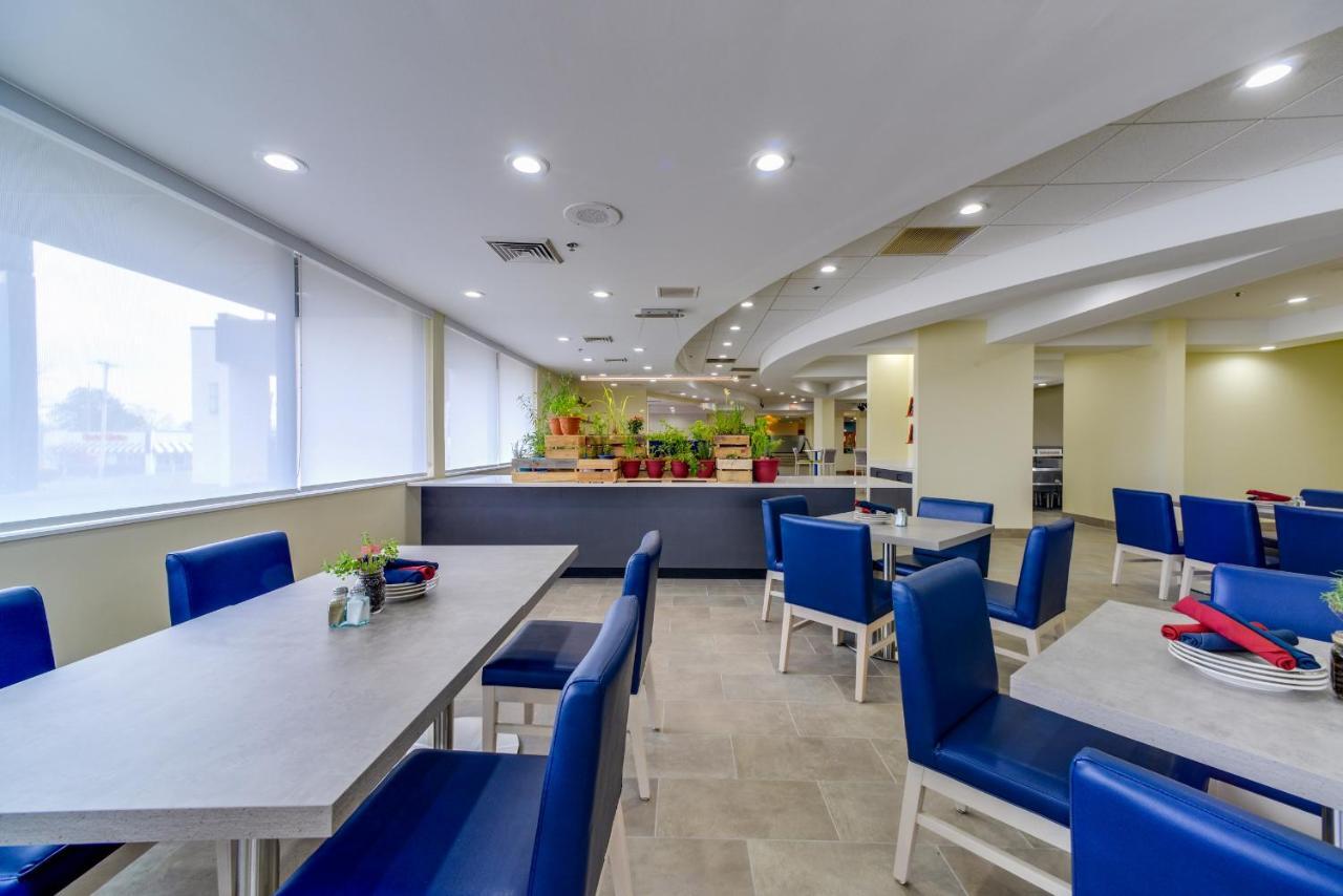 Saint Louis Airport Hotel Woodson Terrace Екстериор снимка
