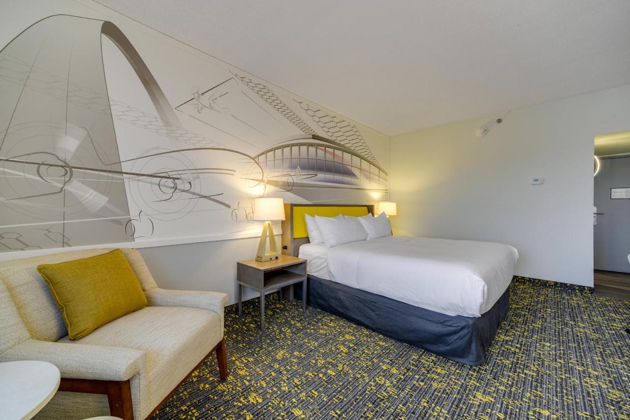 Saint Louis Airport Hotel Woodson Terrace Екстериор снимка